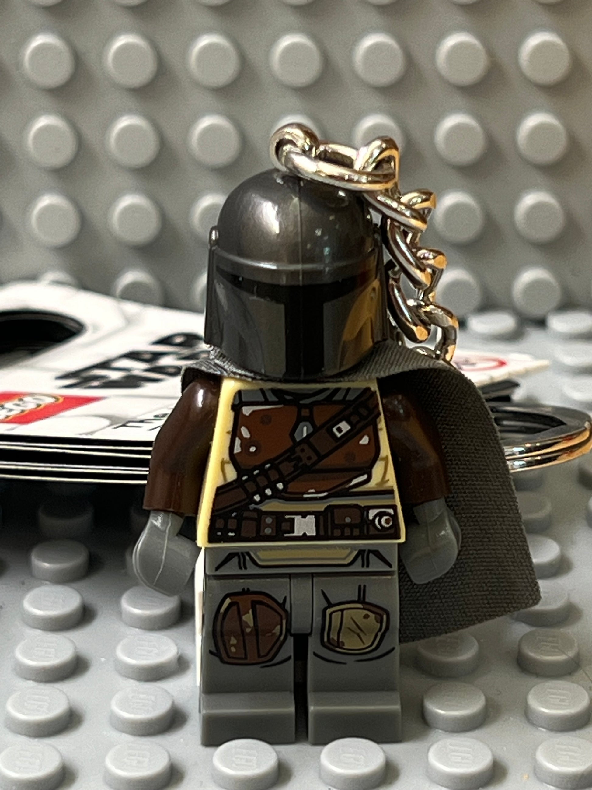 Din Djarin (Tan Key Chain)